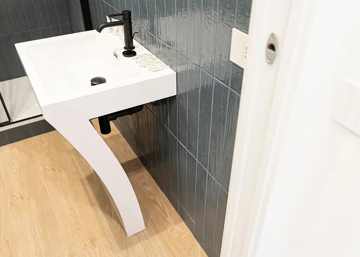 Bos1 - Station • New Chic • Apartamento *