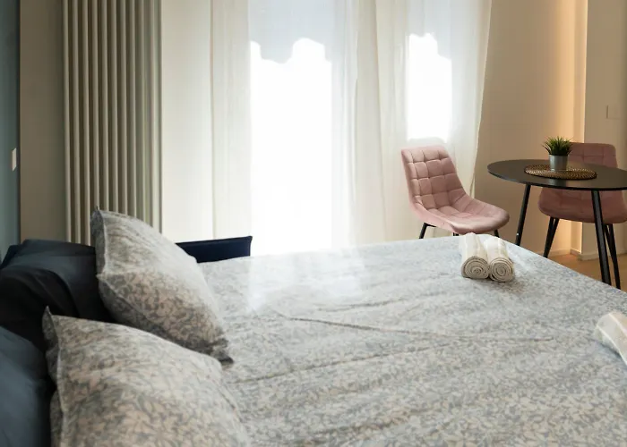 Bos1 - Station • New Chic • Apartamento Milán