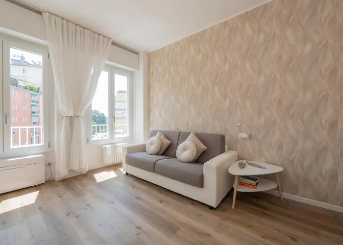 I Host - Campiglio 13 Milano