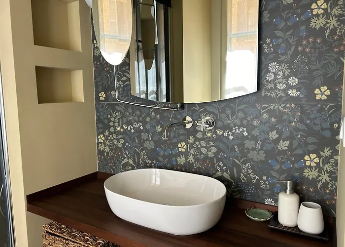 Elegant Historic On A Tree-lined Avenue Near Cadorna Station And Last Supper * 밀라노