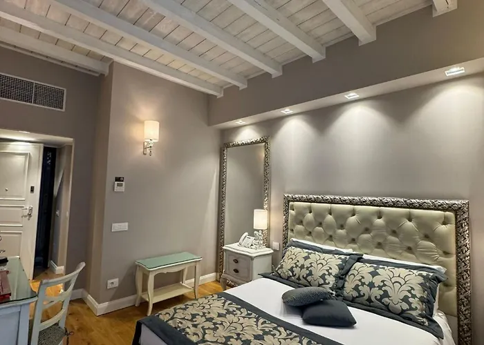 Domus Camillus Pensión 4*