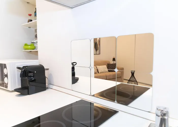 Golden Leaf - 7sundays Milán