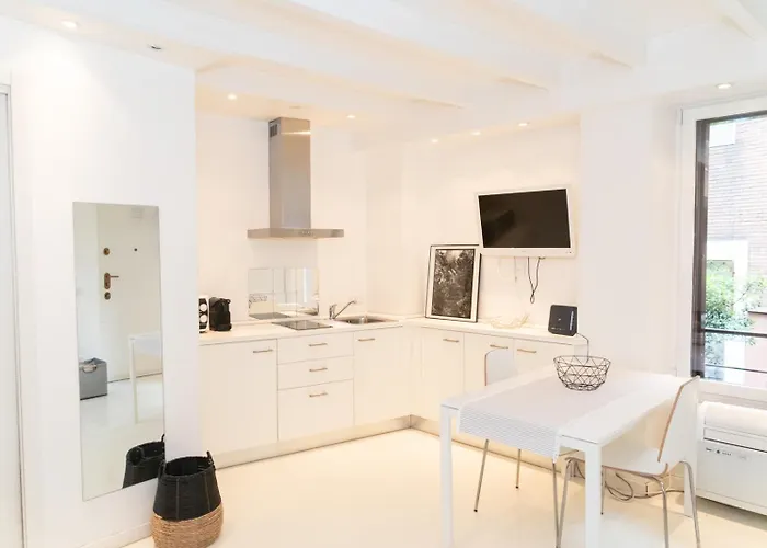 Golden Leaf - 7sundays * Milán