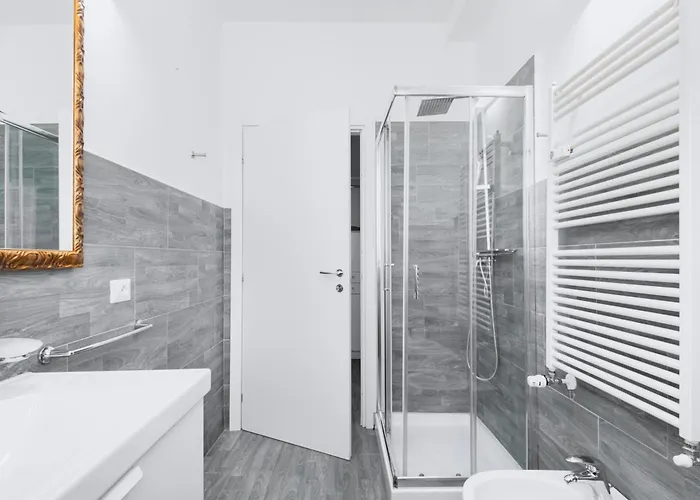 Easylife - Moderno E Luminoso In Repubblica * Milano