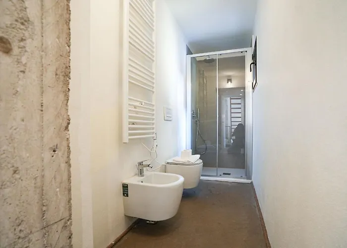 Del Re House, Parking Free