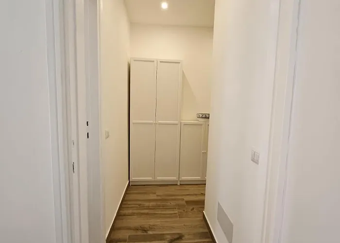 Apartament Hbhall Linate Mediolan