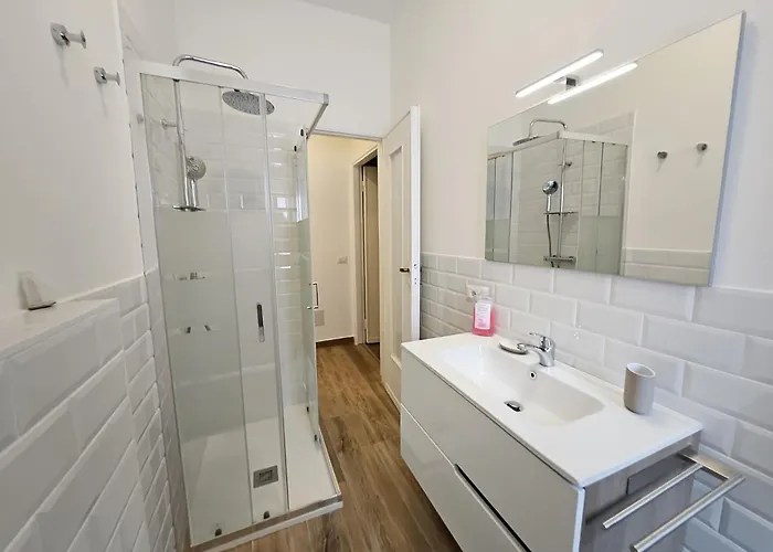 Apartament Hbhall Linate Mediolan