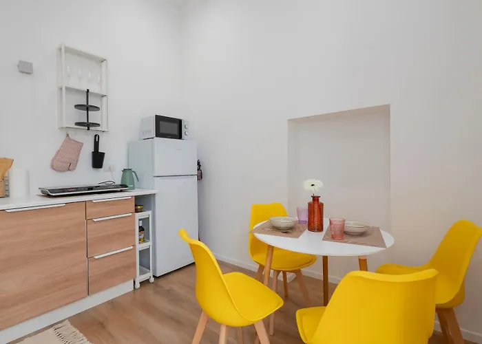 Xenia - Renovated Flat In Navigli Area Apartman *