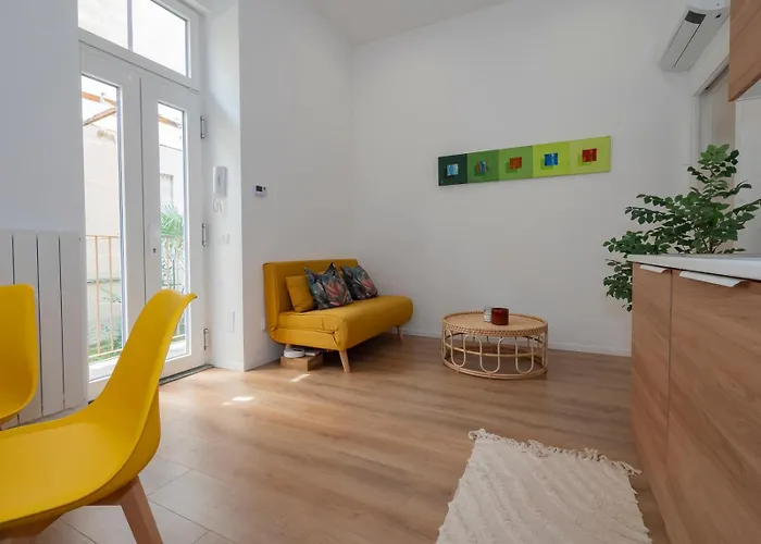 Xenia - Renovated Flat In Navigli Area Apartman