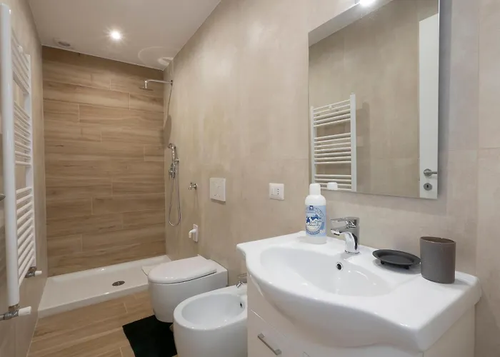 Xenia - Renovated Flat In Navigli Area * Milánó