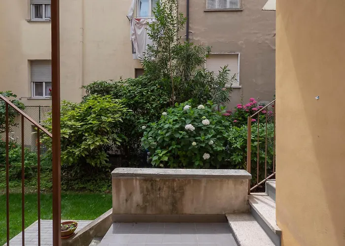 Xenia - Renovated Flat In Navigli Area * Milánó