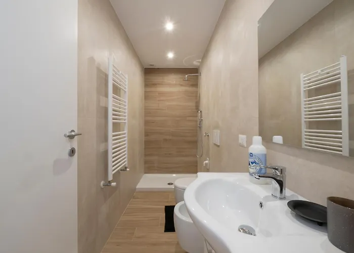 Xenia - Renovated Flat In Navigli Area Apartman