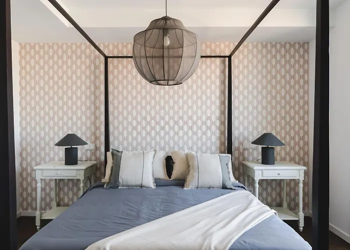Repetti Design - 10 Min To Centre & Airport Appartement *
