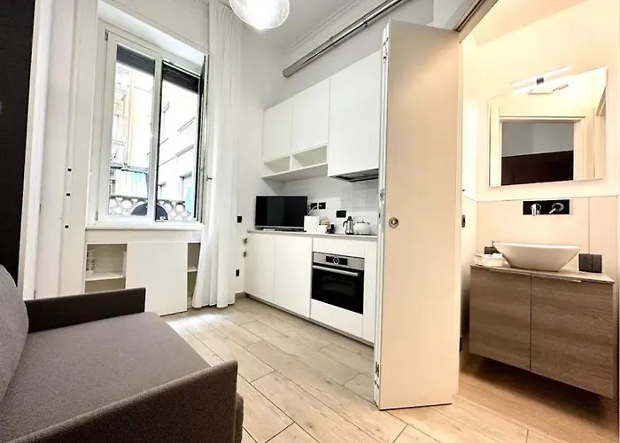 Small House Near The Station * Milan