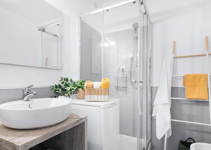 Appartamento Easylife - - Lecco 11 P1 - Porta Venezia *