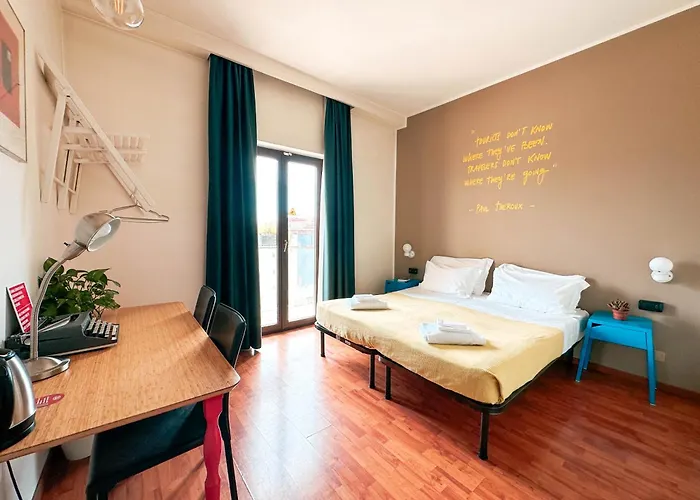 贝罗格兰德旅舍 旅馆 *