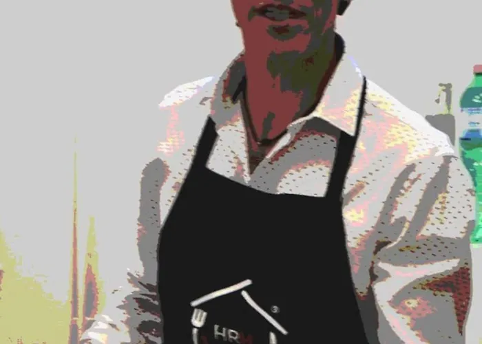 Room Inn לינה וארוחת בוקר 4*