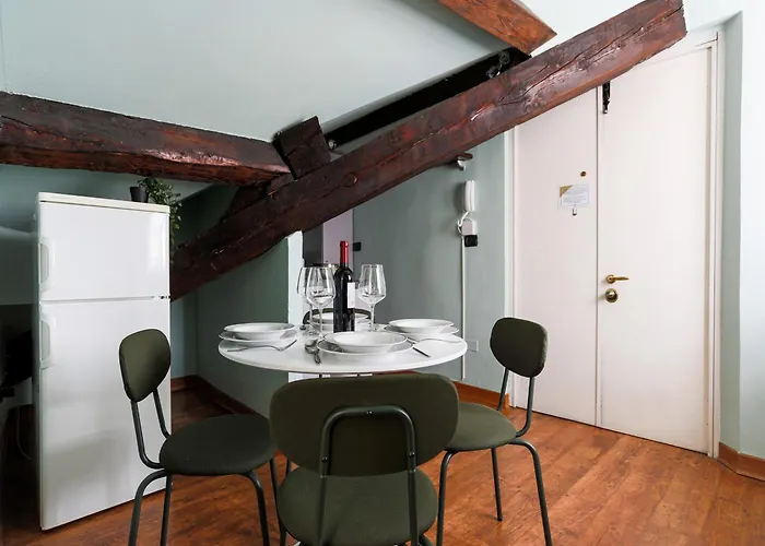 The Rent - Flat In Brera District *