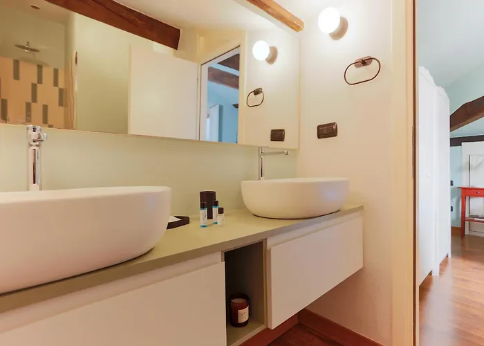 The Rent - Flat In Brera District *