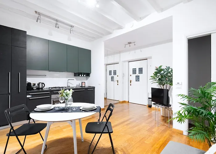 Easylife - - Monti 32 - Castello Sforzesco Milano