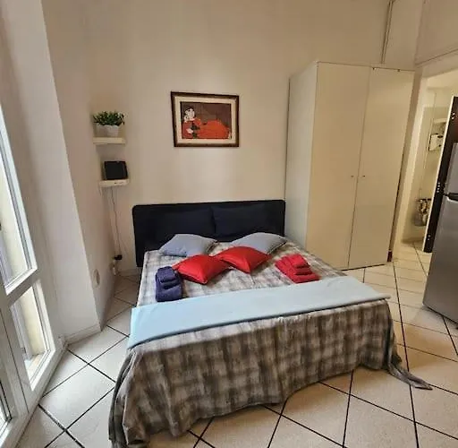 Porta Romana District Appartement *