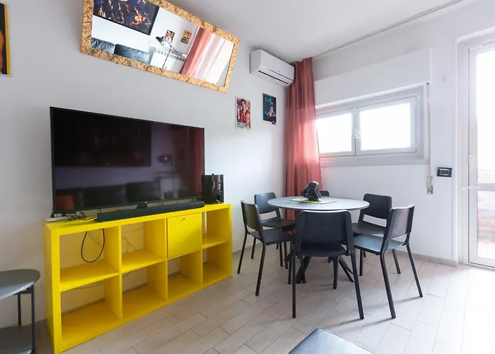 아파트 Easytopstay - San Siro Large Flat *