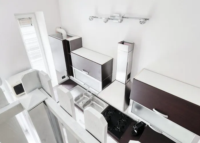 Ideal Rent - Viale Corsica 41