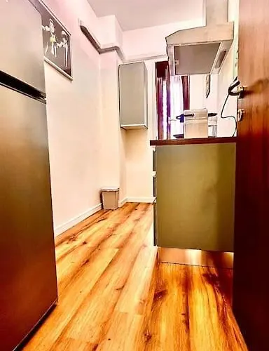 Navigli Bocconi Naba-iulm-self-60 Mq מילאנו