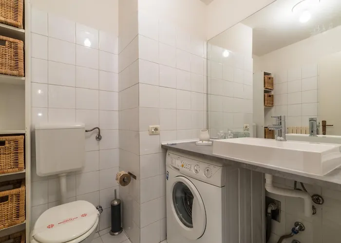 Porta Venezia Open Space - Due Passi Dal Duomo - 2 Bagni *