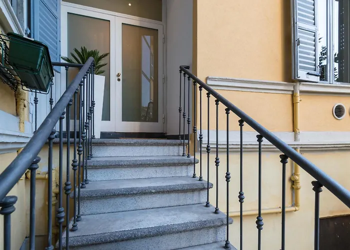 Porta Venezia Open Space - Due Passi Dal Duomo - 2 Bagni *