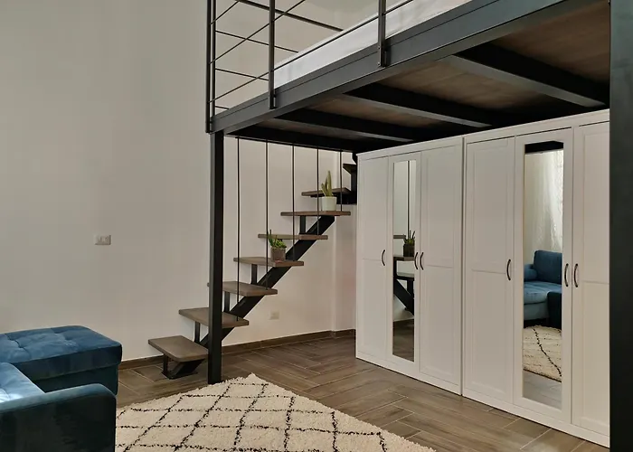 Stylish Duplex In The Heart Of - Navigli Bocconi Milaan
