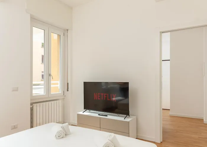 Апартаменты Exclusive Apartment - Next To The Metro *