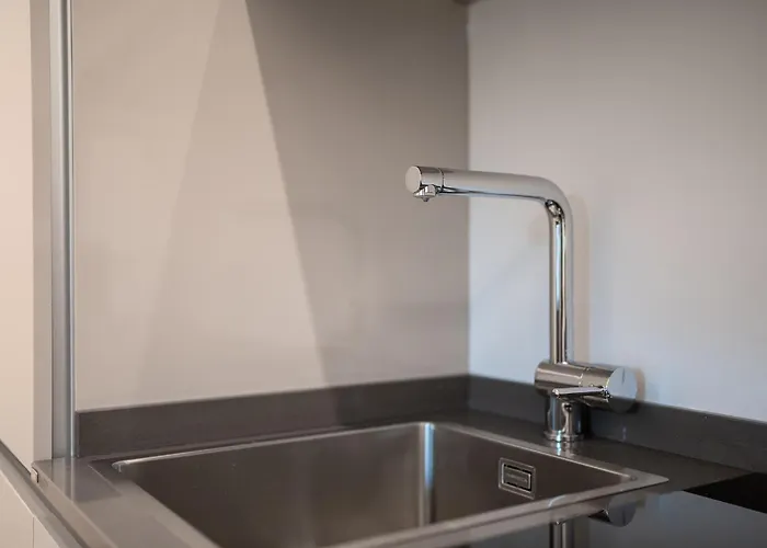 Duomo And Navigli - Cozy And Quiet With Park View Apartment Milan