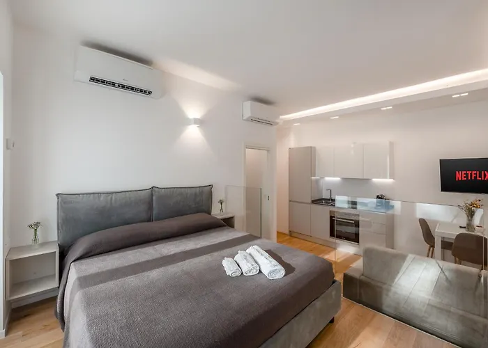 Duomo And Navigli - Cozy And Quiet With Park View *