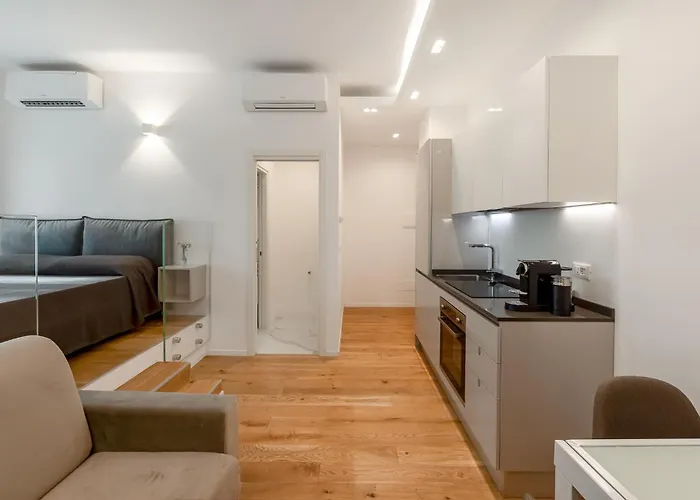 Duomo And Navigli - Cozy And Quiet With Park View Apartment