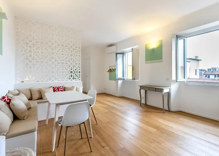 Alessia's Flat- Sarpi 5