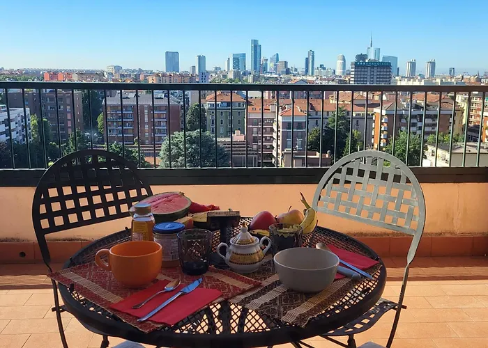 B&B - Doppia Con Bagno Privato In Stupendo Attico Con Vista Mozzafiato 밀라노