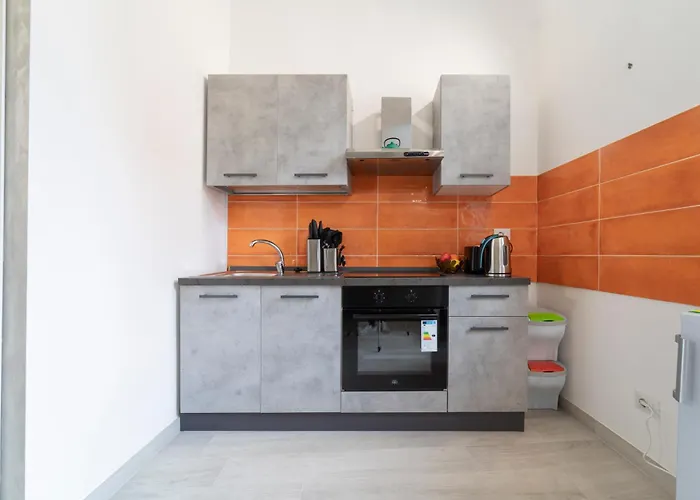 Appartement Ihost - Cislaghi 4 *