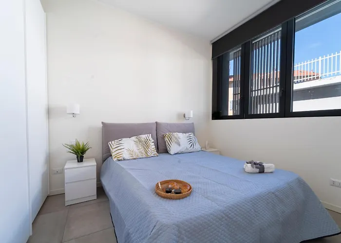 Ihost - Monviso 41 * Milan