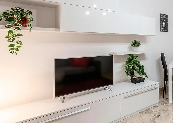 Διαμέρισμα Stayeasy Staro5 - 5 Minutes To Udine Subway *