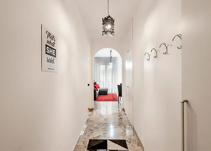 Stayeasy Staro5 - 5 Minutes To Udine Subway