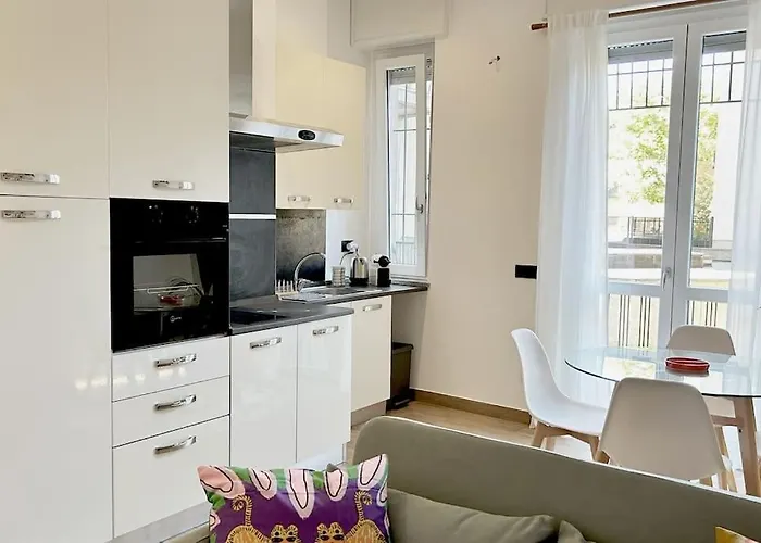 Sunnyflat Near Navigli E Bocconi Apartment Milan