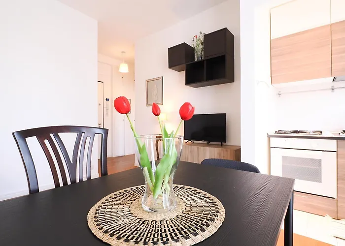 Primopiano - Roncaglia Apartment Milan
