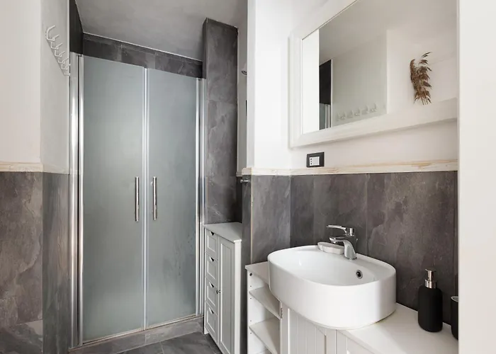 Su 2 Livelli- Universita Iulm * מילאנו