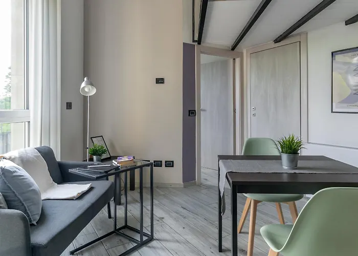 Aprica16 Loft House * Milán