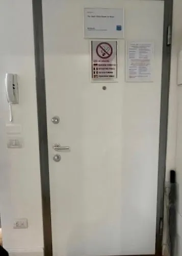 The Small White House In Apartmán Milán