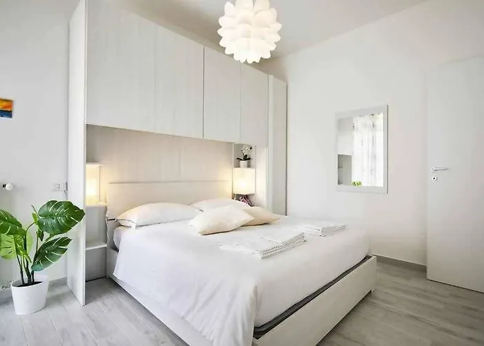 Sunny San Siro Stadio Apartman *
