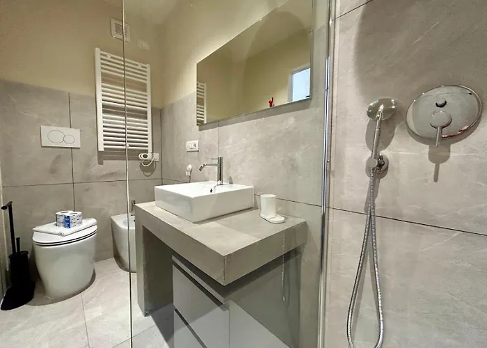 Kibilu - Via Cagnola - Arco Della Pace - Mm Moscova Milán