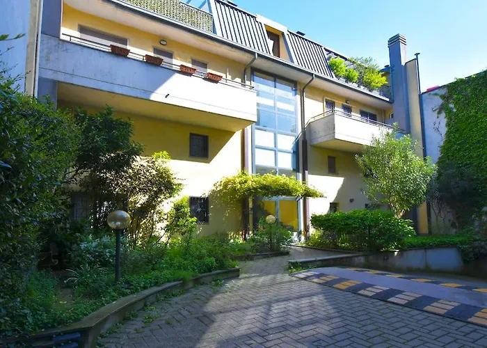 Appartement Bocconi Fond Prada Ieo Spettacolare Attico Con Terrazzo