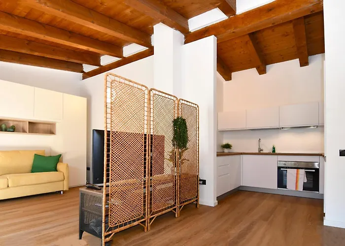 Apartament Bocconi Fond Prada Ieo Spettacolare Attico Con Terrazzo Mediolan